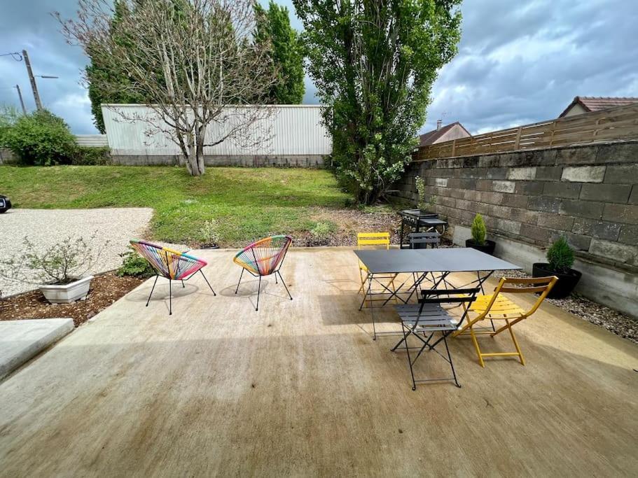 Logement De Plain-Pied Avec Jardin, Terrasse Gurgy Eksteriør bilde